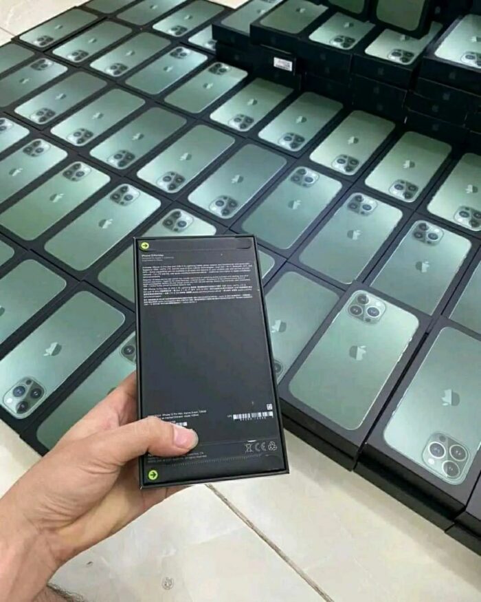 Wholesale Mixed iPhone Pallet – 25 Clearance & Returns iPhones XR to 13 Pro Max - Image 8