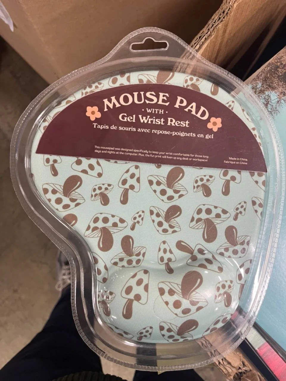 Assorted Tech Accessories Retail - Image 6