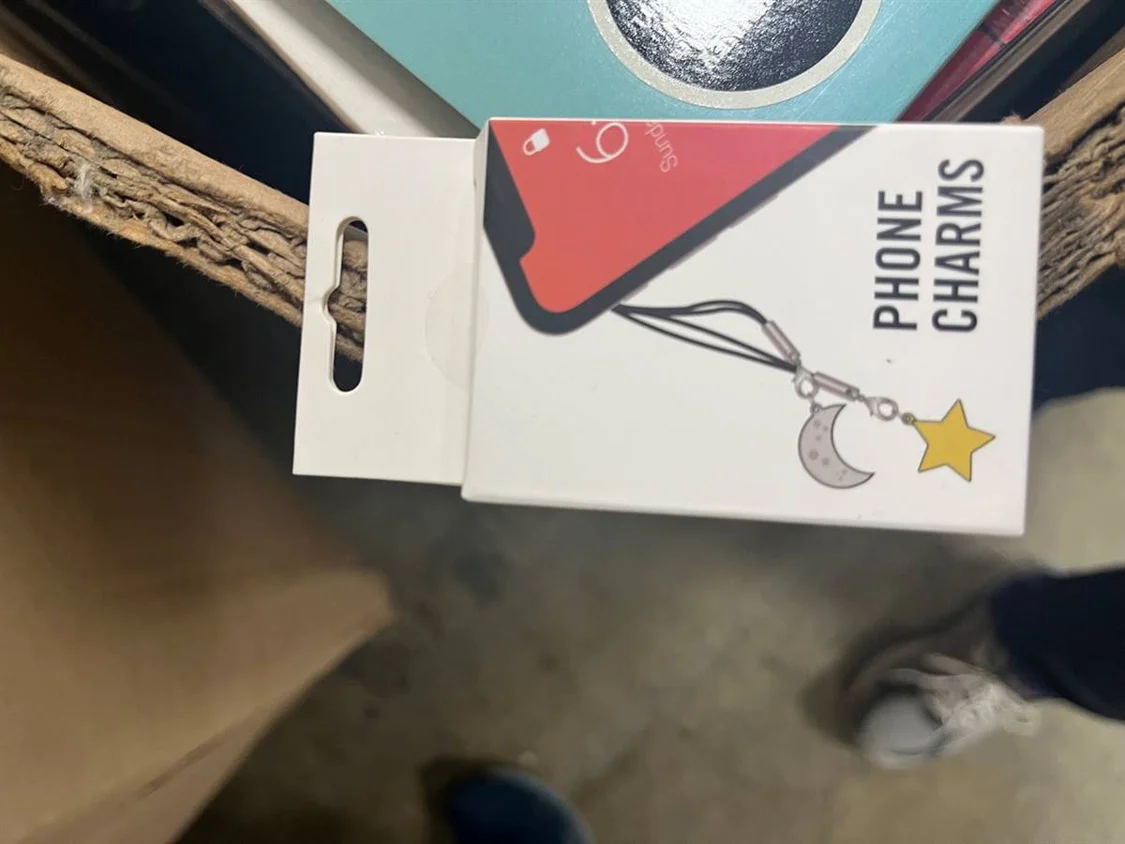 Assorted Tech Accessories Retail - Image 8