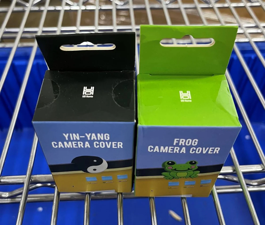 Assorted Tech Accessories Retail - Image 4