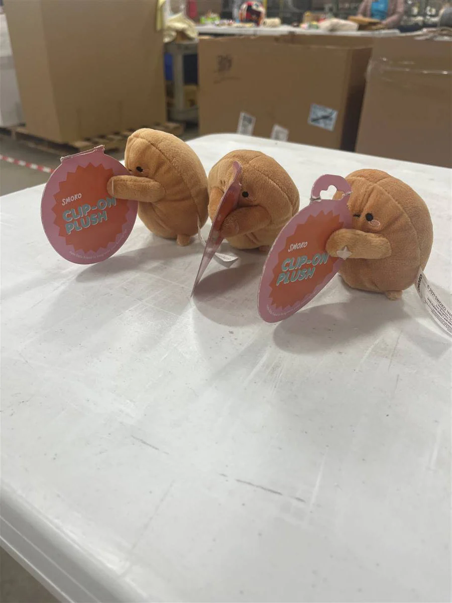 Assorted Tech Accessories Retail - Image 7