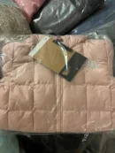 Wholesale Premium Like-New Apparel Pallet – 350 Pieces High-Value Clothing for Resellers