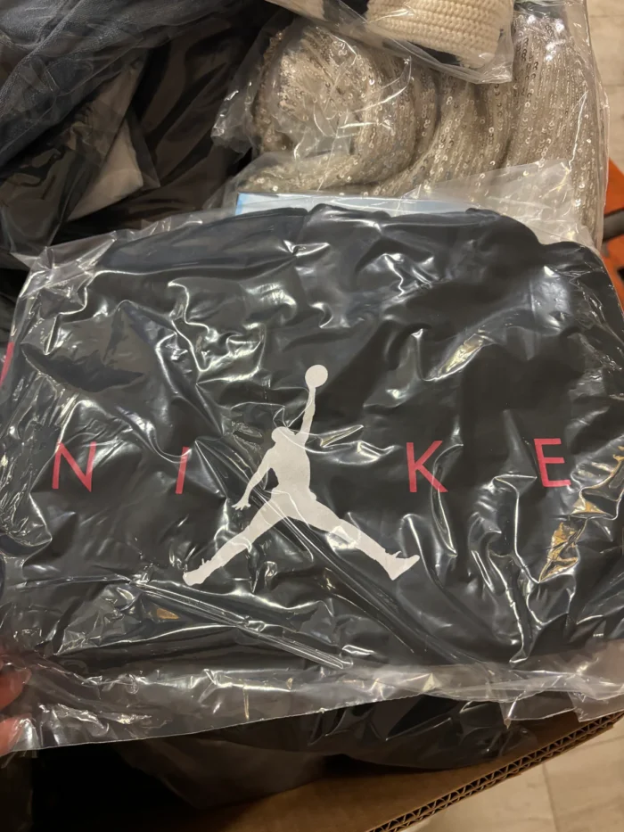 Wholesale Premium Like-New Apparel Pallet – 350 Pieces High-Value Clothing for Resellers - Image 2