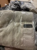 Wholesale Premium Like-New Apparel Pallet – 350 Pieces High-Value Clothing for Resellers